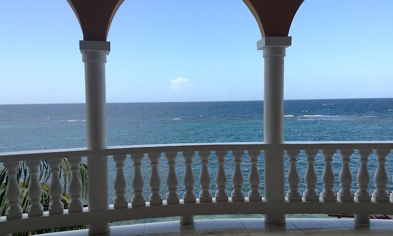 Jamaica-Ocho-Rios-Edgewater B each Villa 4 Bedroom | Villas in Jamaica